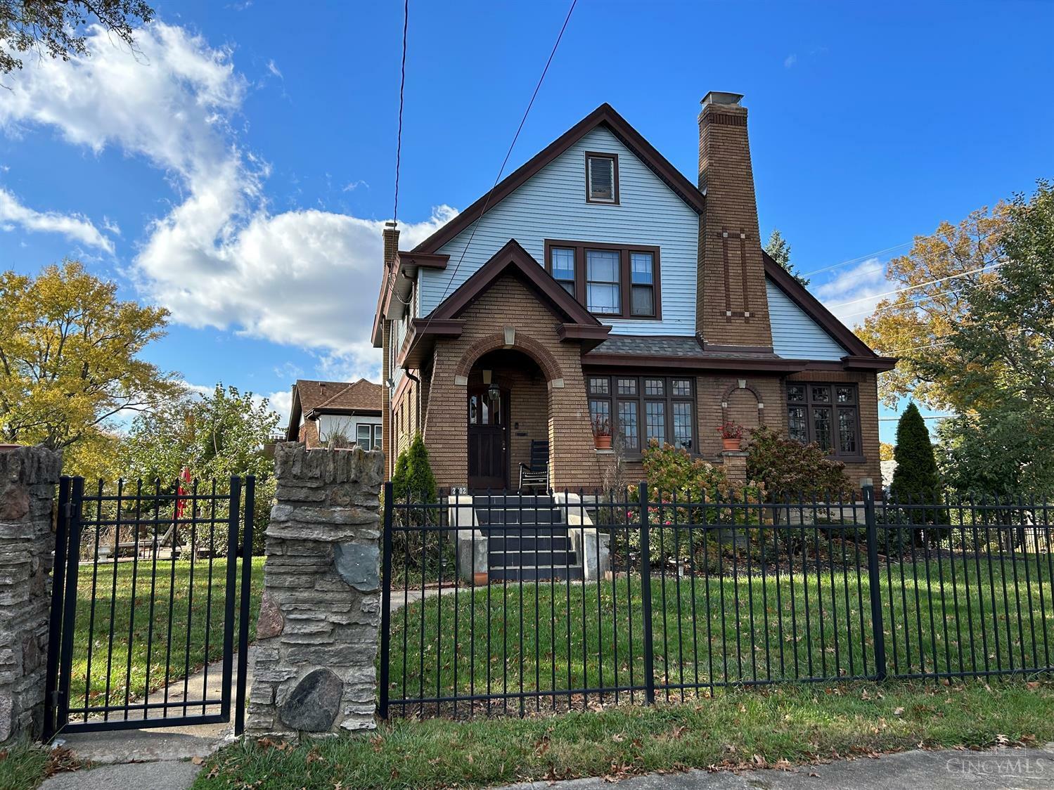 Property Photo: 2502 W North Bend Road OH 45239