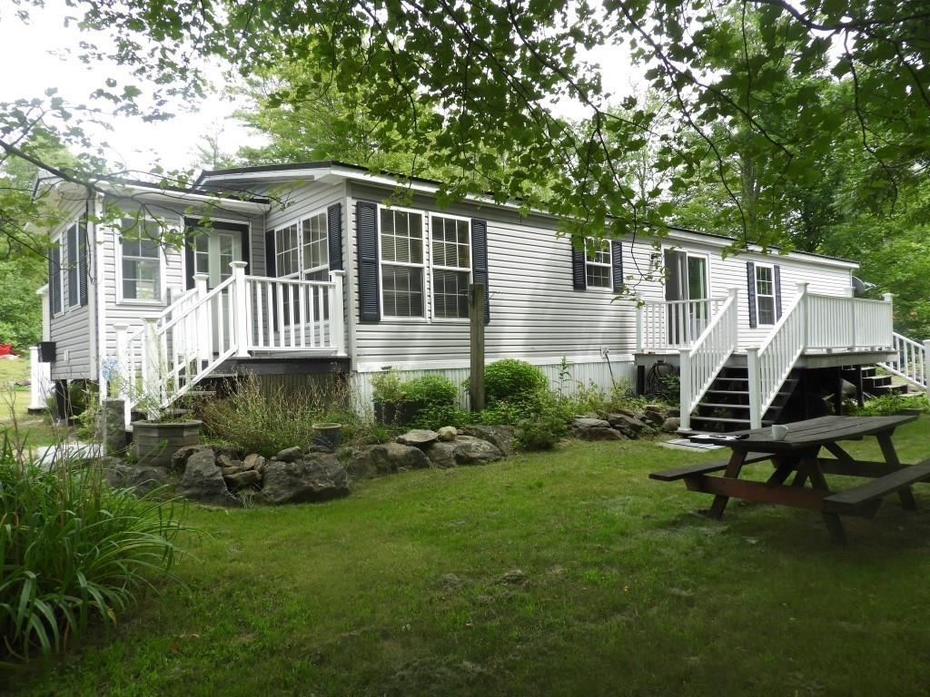 Property Photo:  11 Woodland Drive  NH 03445 