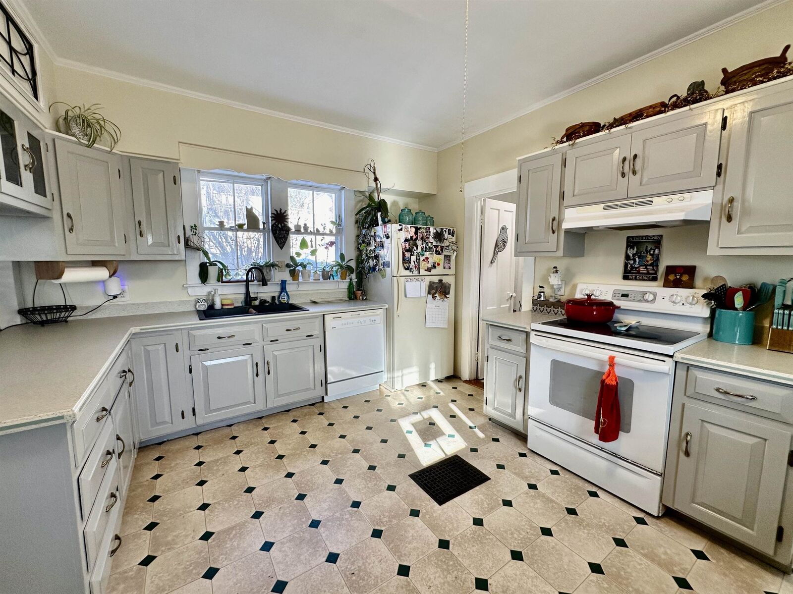 Property Photo:  9 Summer Street  NH 03773 