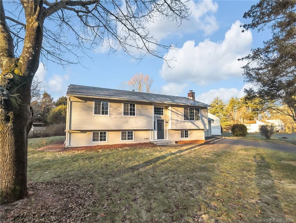 Property Photo:  150 Skyline Drive  CT 06074