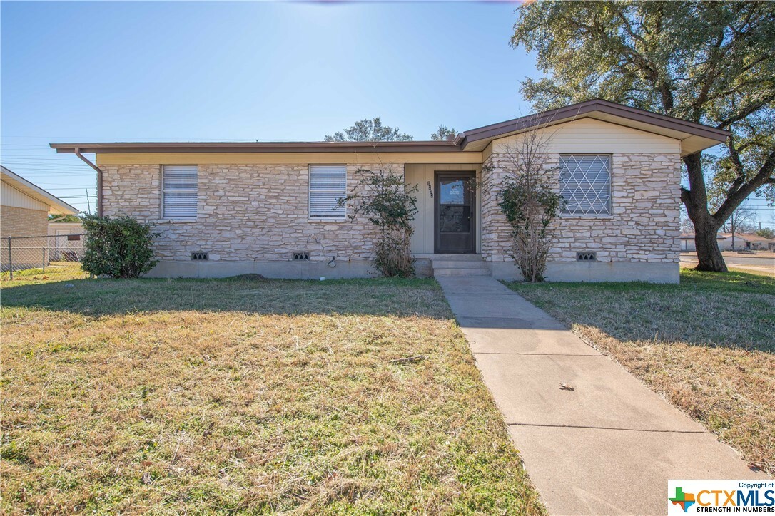 Property Photo:  1202 Amthor Avenue  TX 76522 