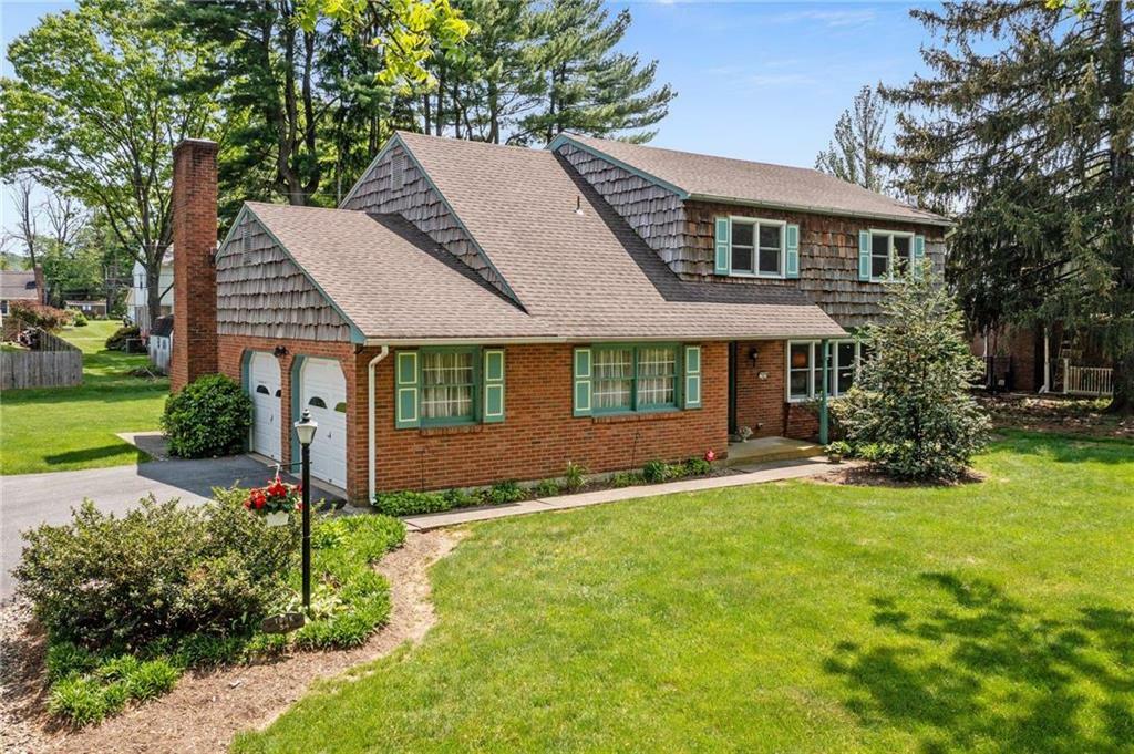 Property Photo: 34 Iroquois Street PA 18049