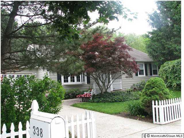Property Photo:  338 Ashford Road  NJ 08755 