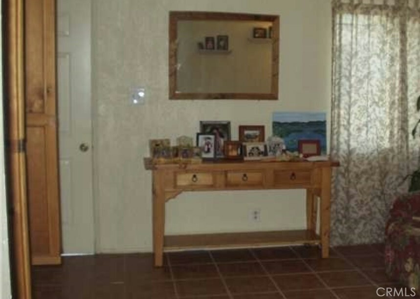 Property Photo:  918 E 112th Street  CA 90059 