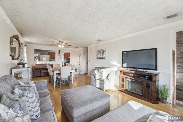 Property Photo:  11 Cleveland Terrace  NJ 07052 