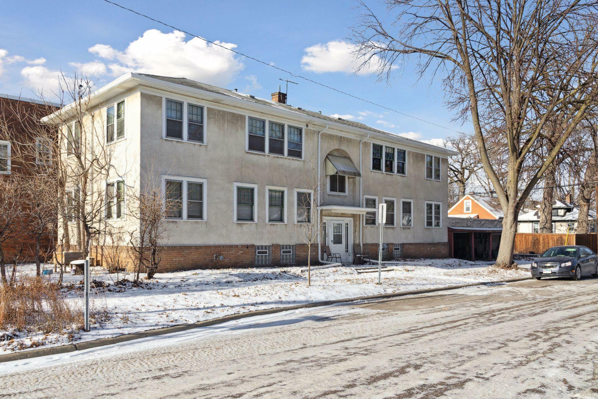 Property Photo:  473 Howell Street S  MN 55105 