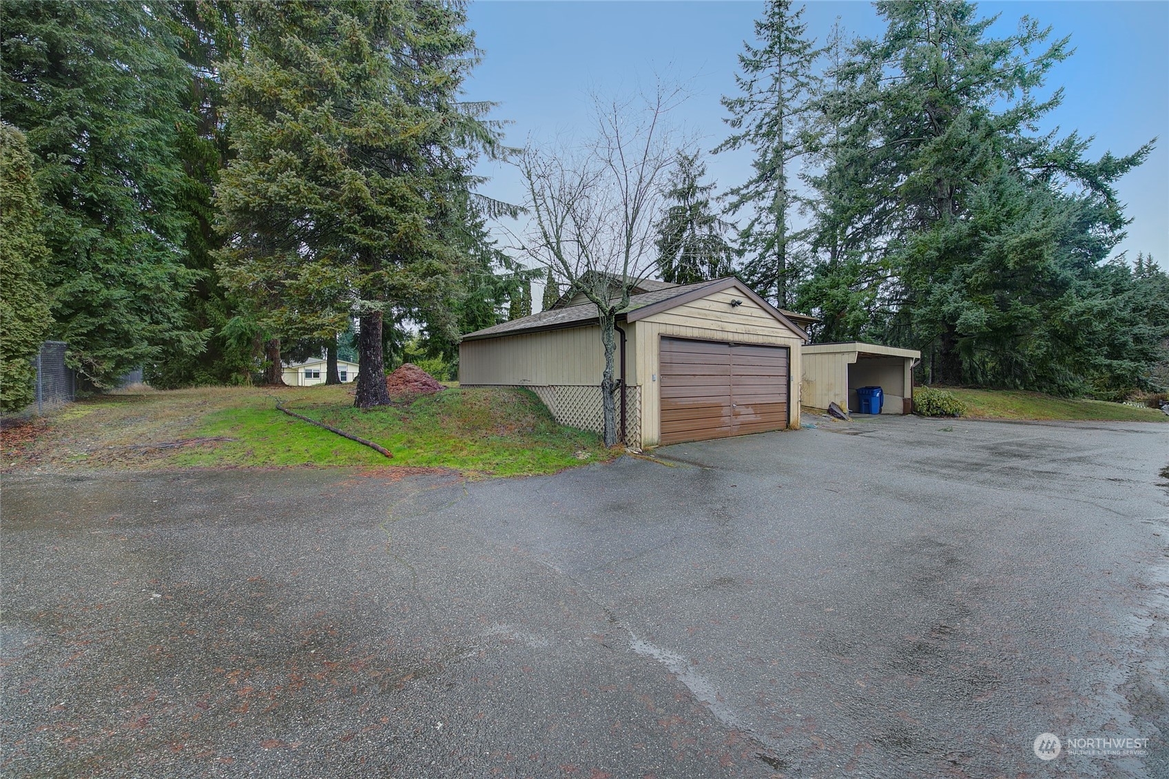 Property Photo:  6830 174th Street SW  WA 98026 