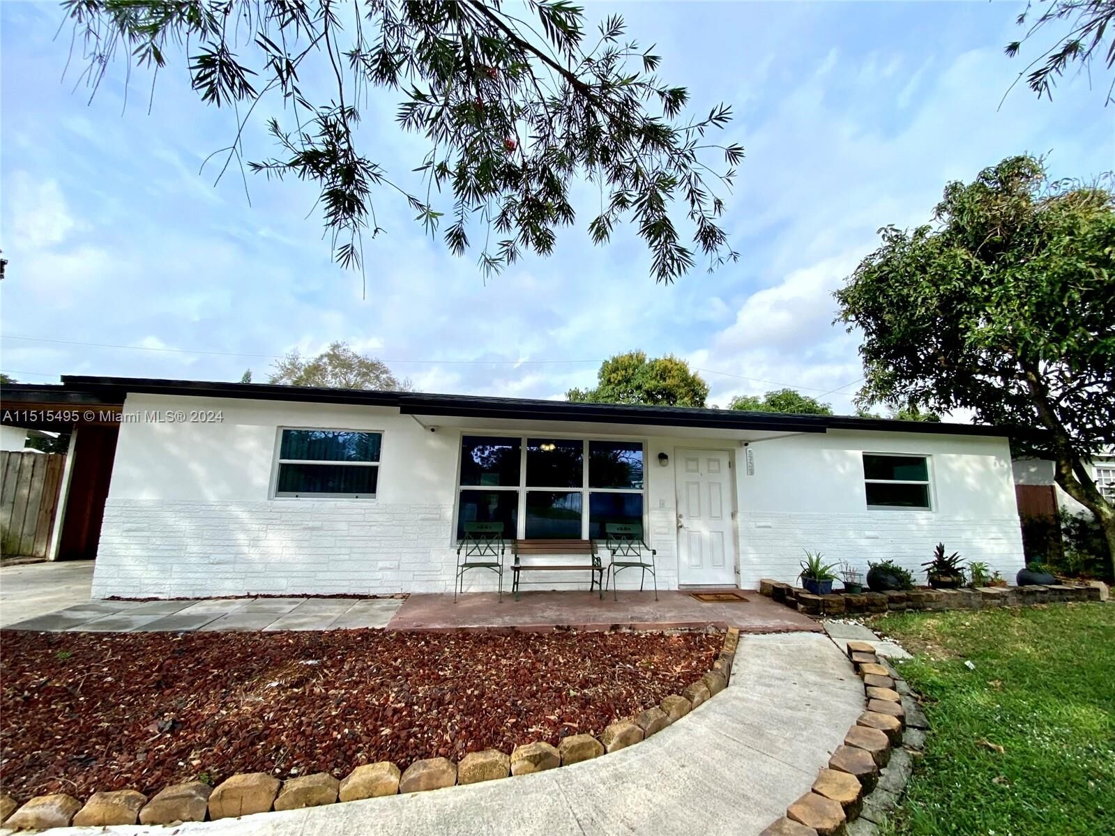 Property Photo: 5731 SW 53rd Ter FL 33314
