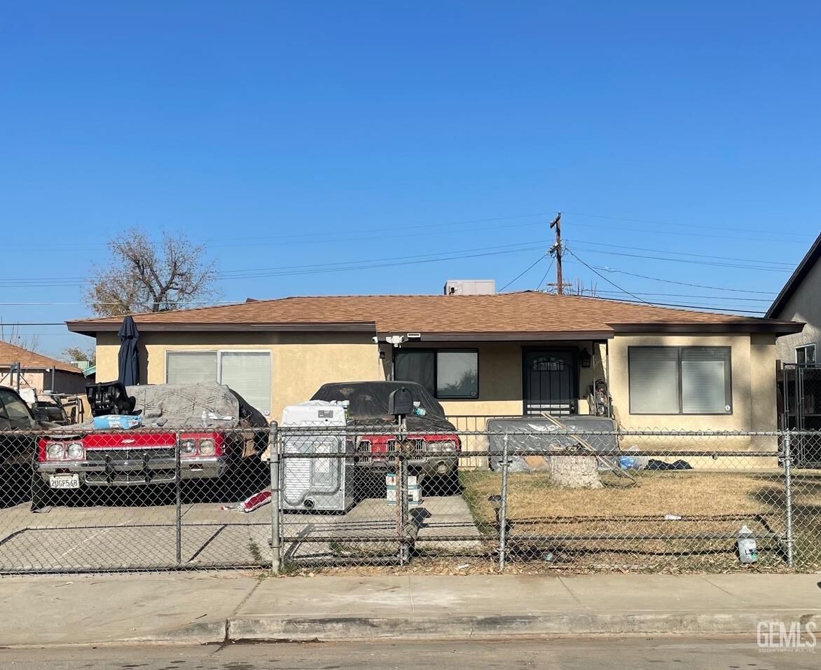 Property Photo:  1005 Casino Street  CA 93307 