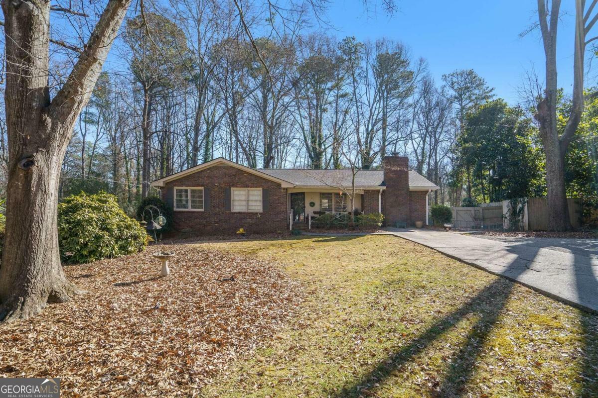 Property Photo:  221 Pinetree  GA 30009 