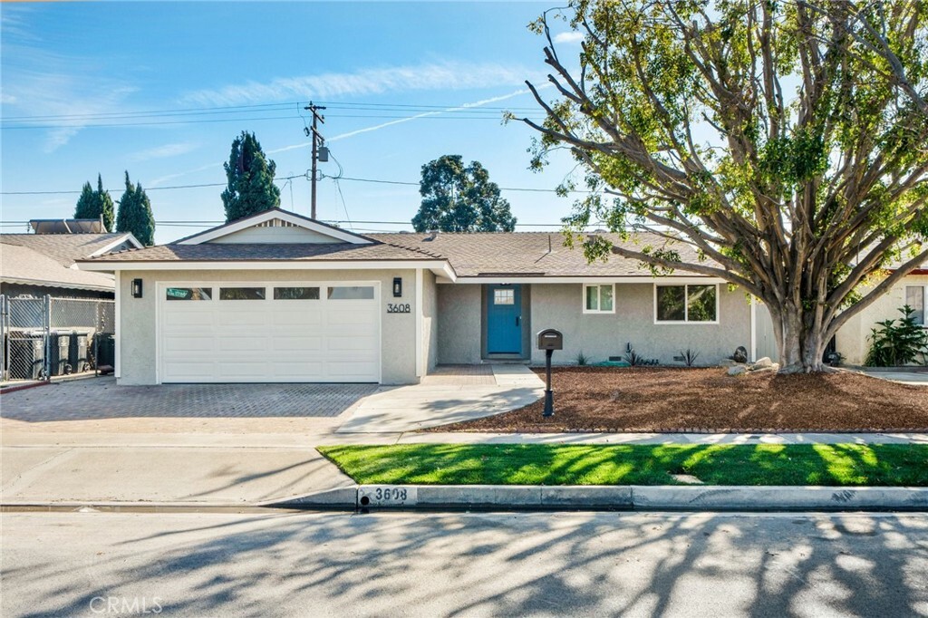 Property Photo:  3608 W Roberts Drive  CA 92704 