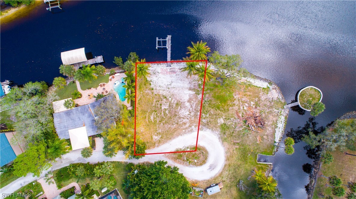 Property Photo:  27201 Del Lane  FL 34135 