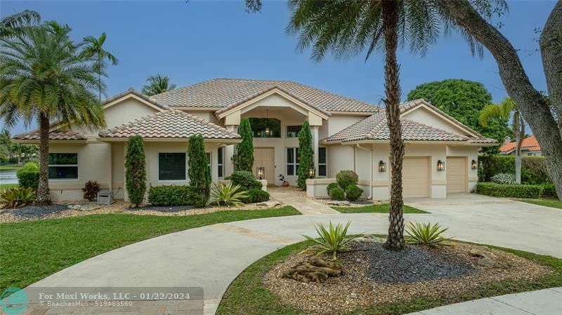 Property Photo:  1211 Manor Dr S  FL 33326 