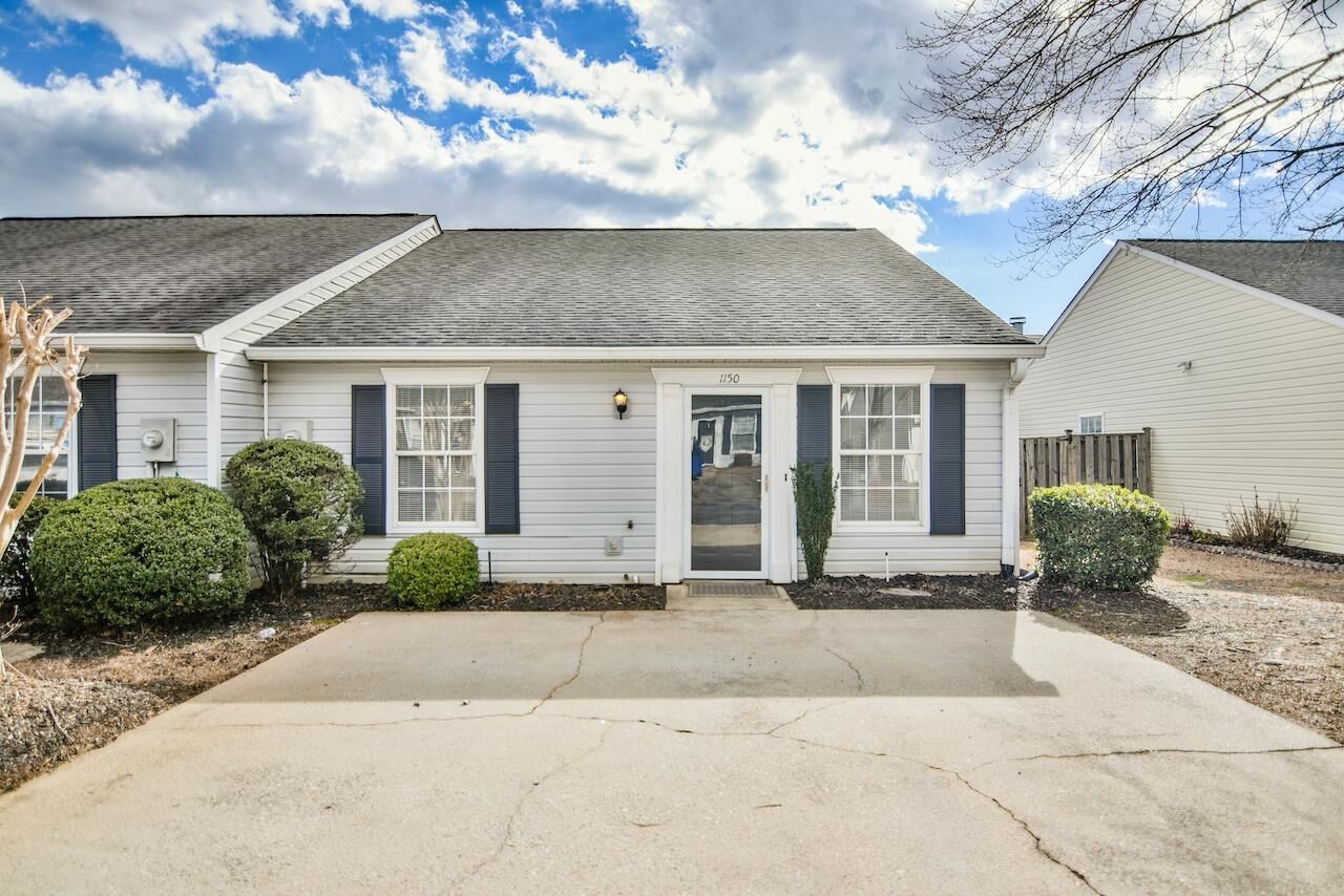Property Photo: 1150 Webber Way SC 29307