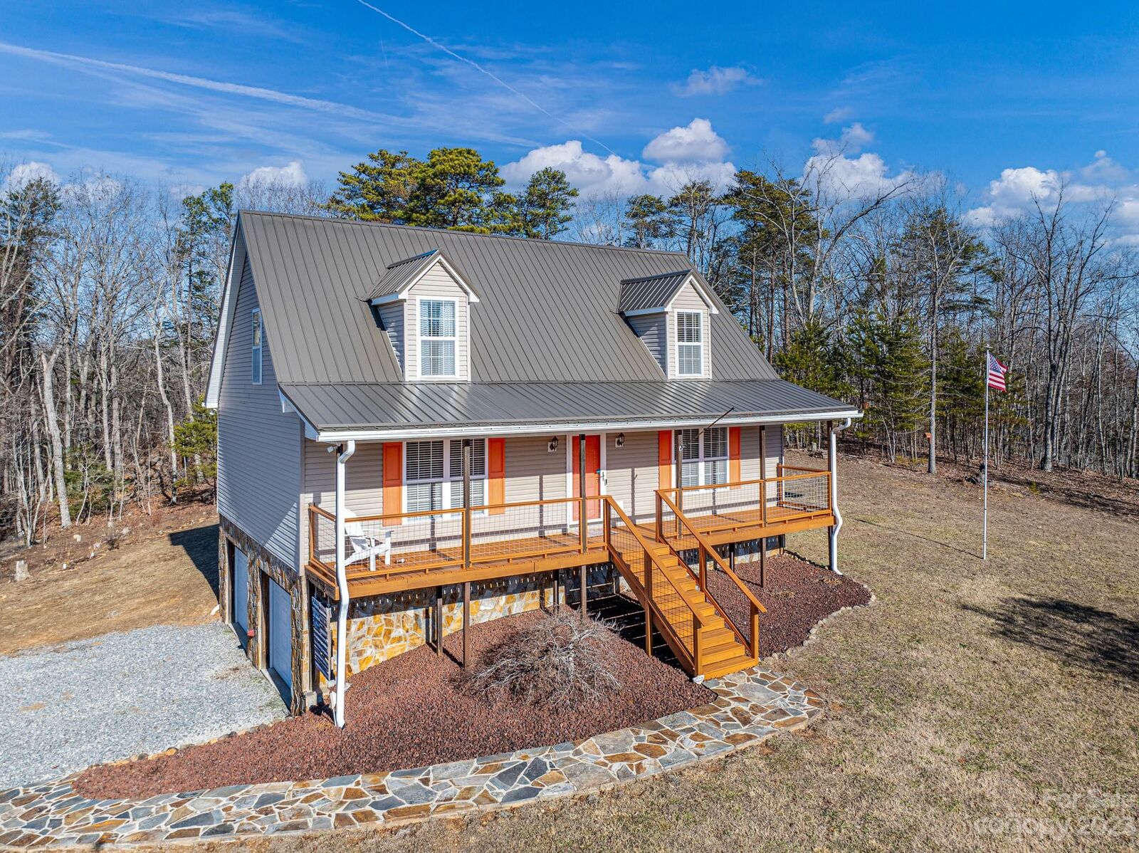 Property Photo:  1055 Deer Park Road  NC 28761 