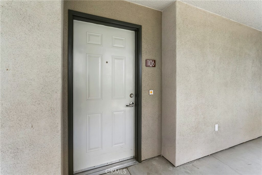 Property Photo: 1106 Scholarship CA 92612