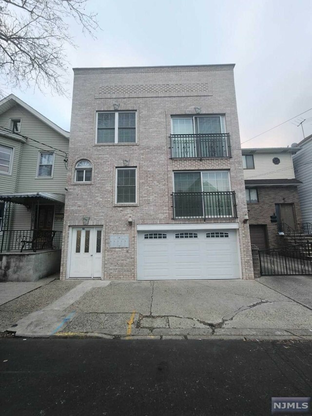 Property Photo:  13 South 3rd Street 1  NJ 07029 