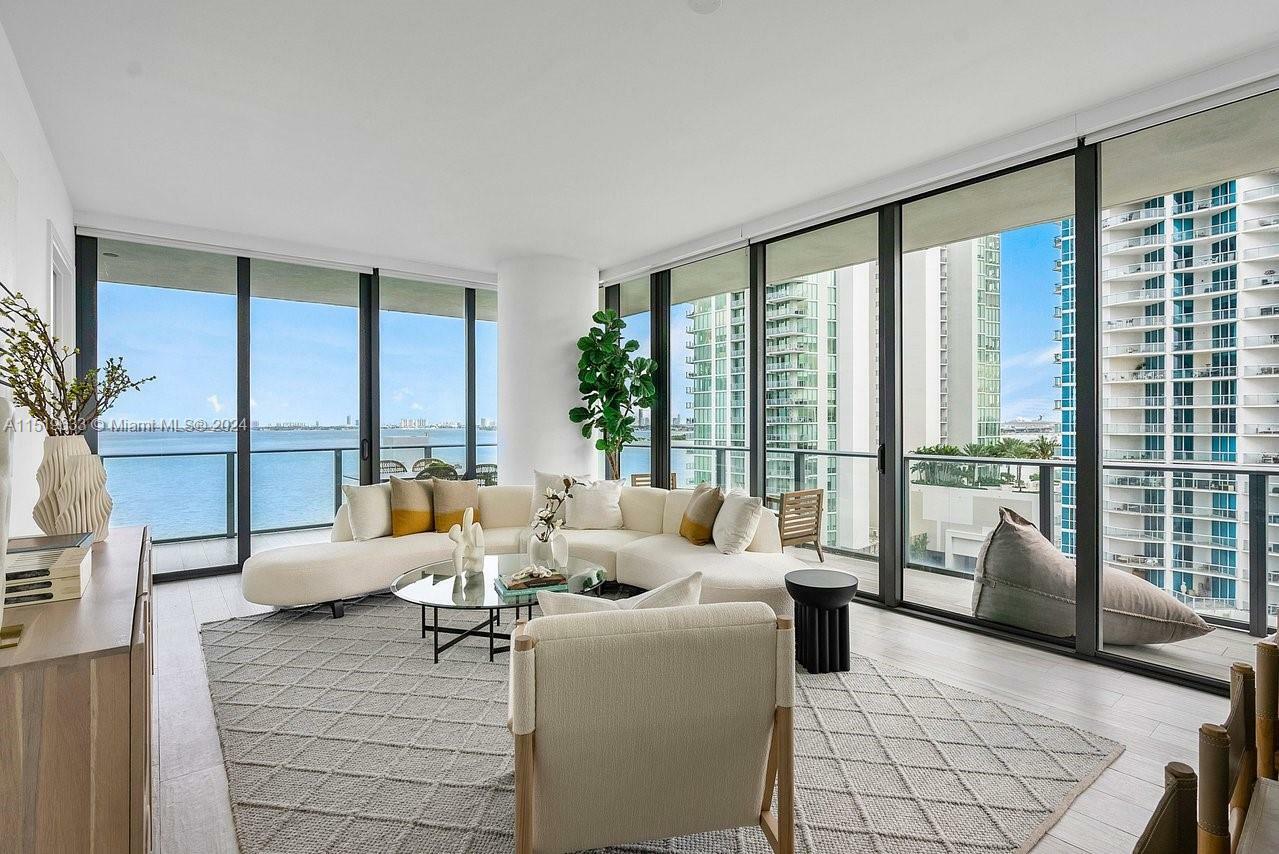 Property Photo:  480 NE 31st St 1101  FL 33137 