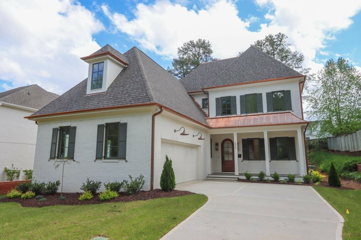 Property Photo: 1805 Wilshire Avenue NC 27608