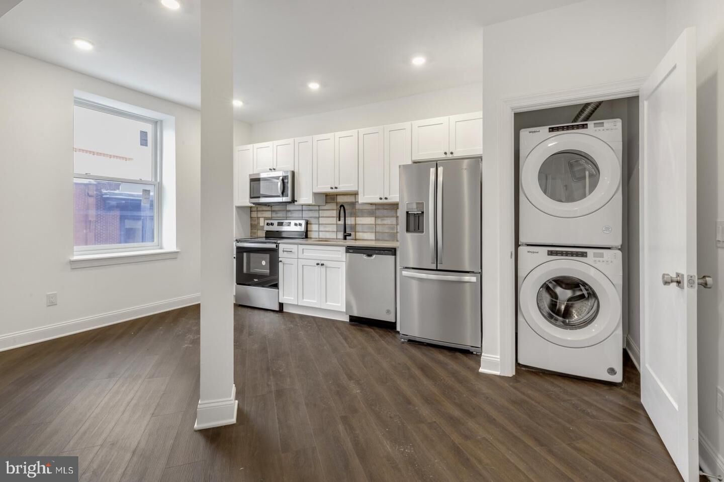 Property Photo:  2145 N Front Street 3B  PA 19122 