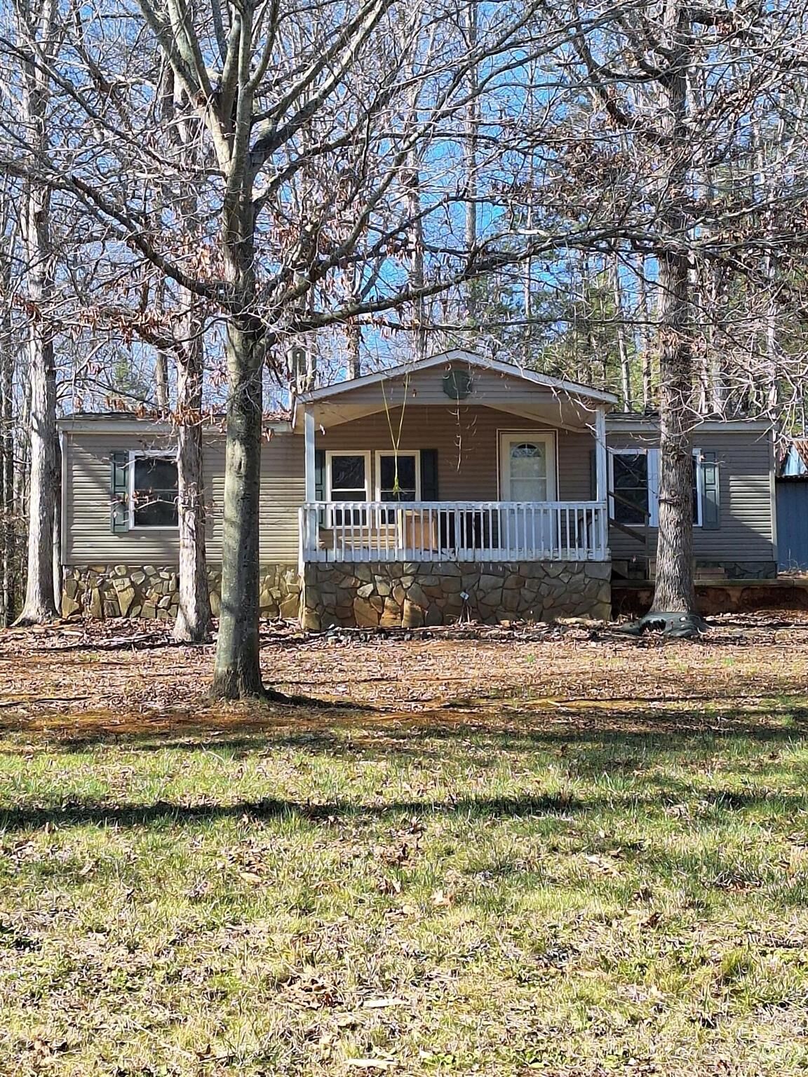 Property Photo: 5940 Burnhurst Lane NC 28037