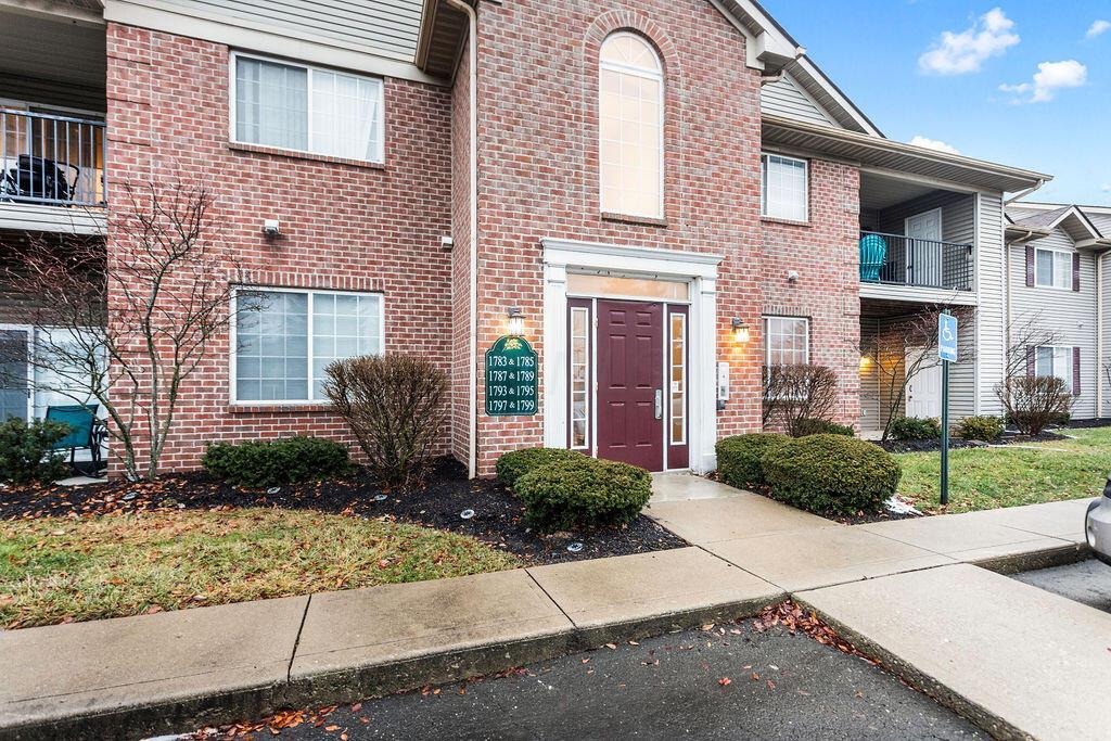 Property Photo: 1783 Fortstone Lane OH 43228