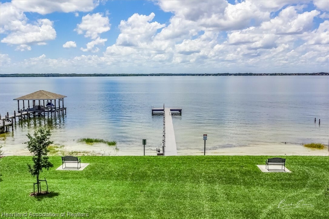 Property Photo:  603 Sunset Pointe Drive  FL 33852 