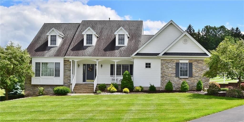 Property Photo: 180 Pine Valley Terrace PA 18042