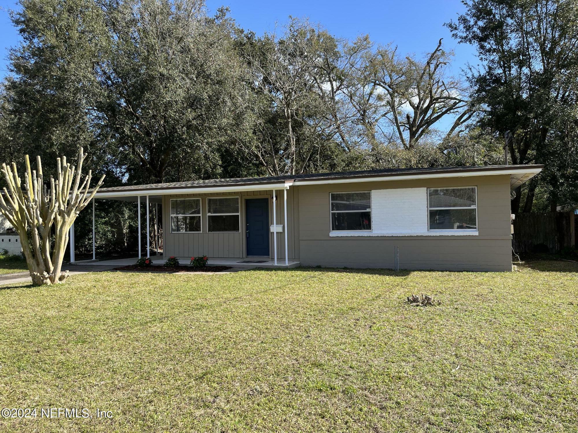 Property Photo:  10235 Elmhurst Drive  FL 32218 