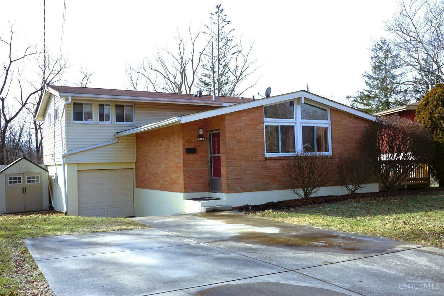 Property Photo:  811 Cascade Road  OH 45240 