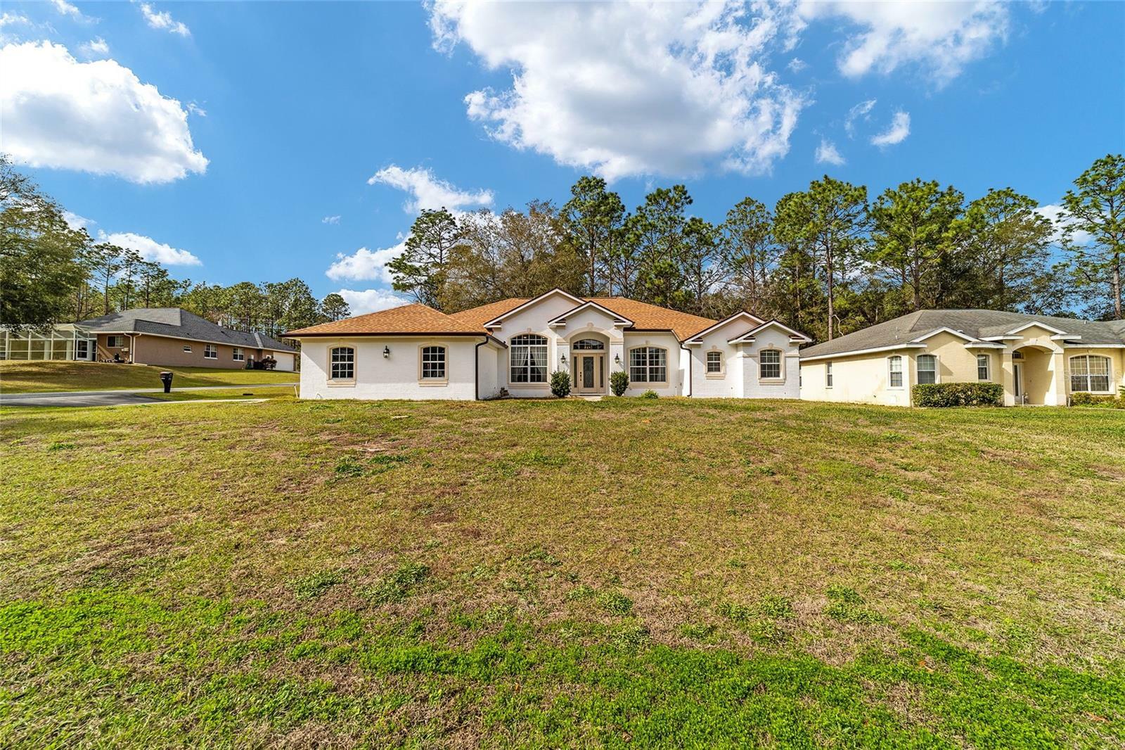 Property Photo:  7885 N Valhalla Drive  FL 34434 