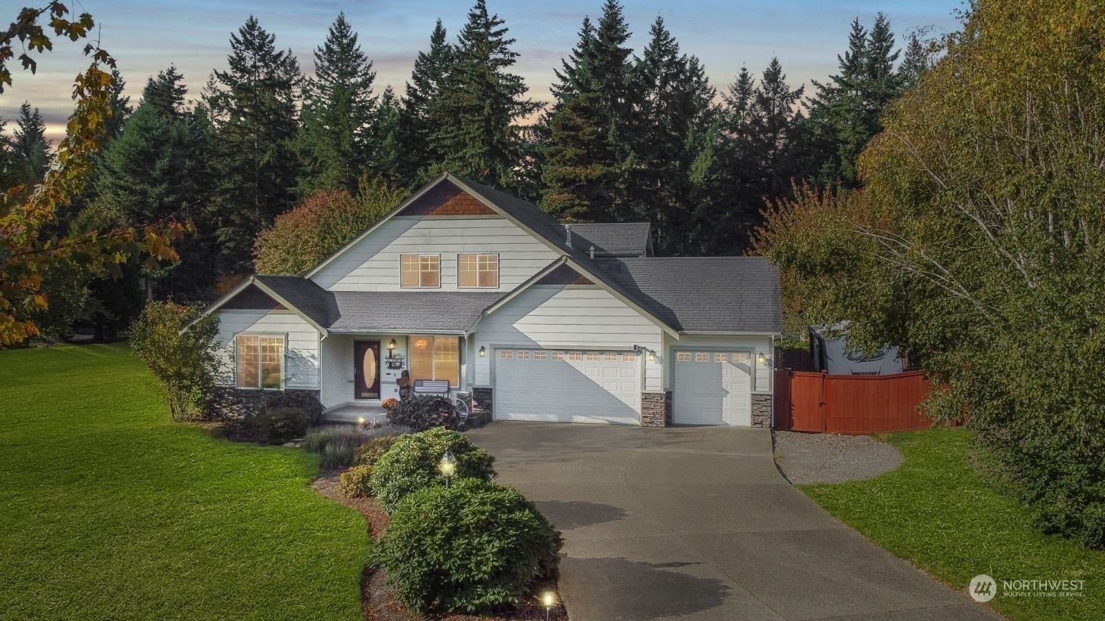 Property Photo:  8145 Countrywood Drive SE  WA 98501 