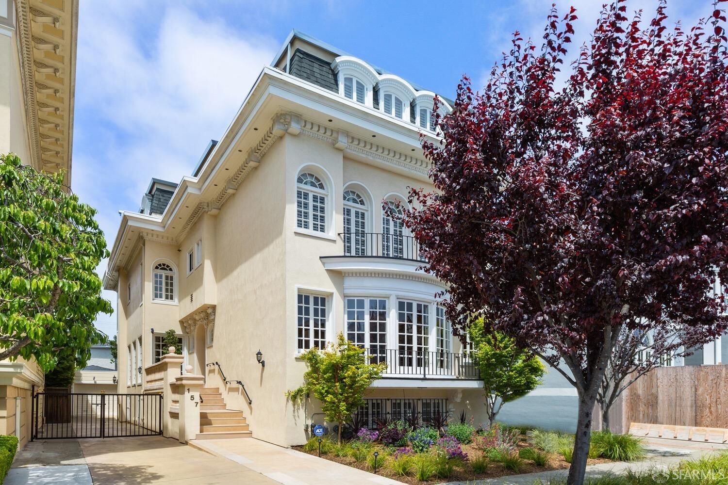 Property Photo: 157 Commonwealth Avenue CA 94118