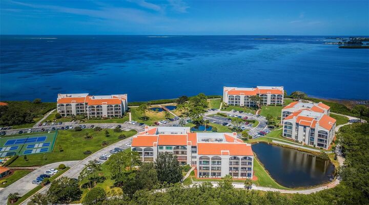 Property Photo: 101 Mariner Drive 101 FL 34689