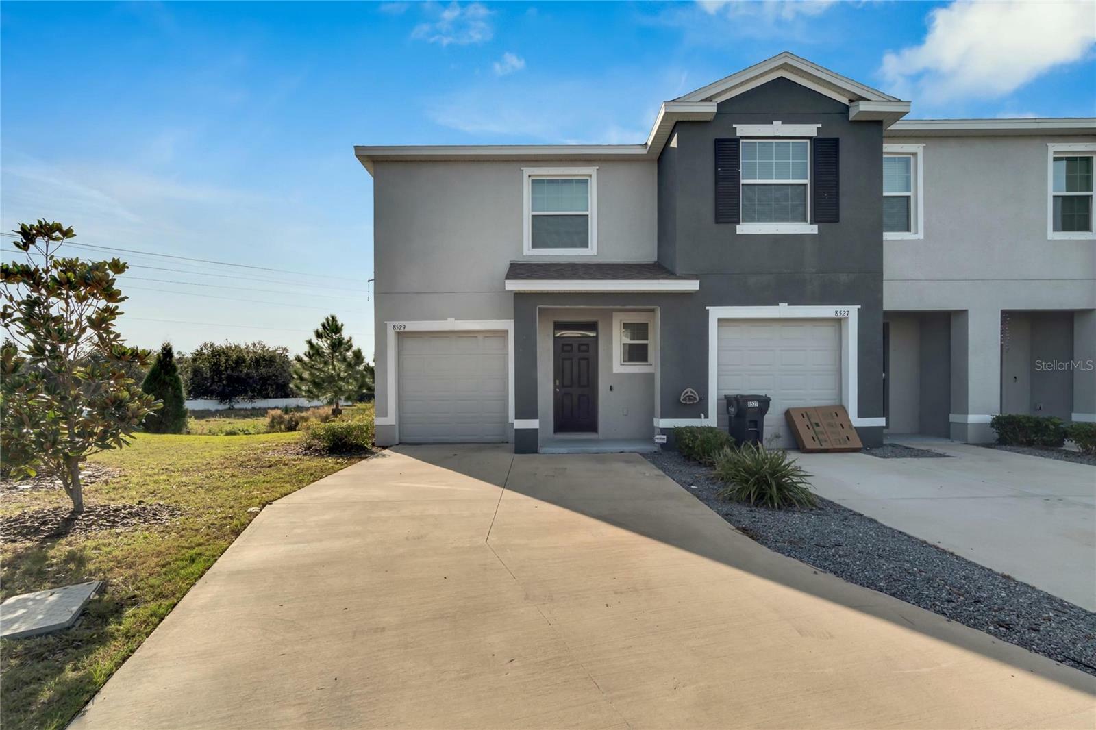 Property Photo: 8529 Falling Blue Place FL 33578