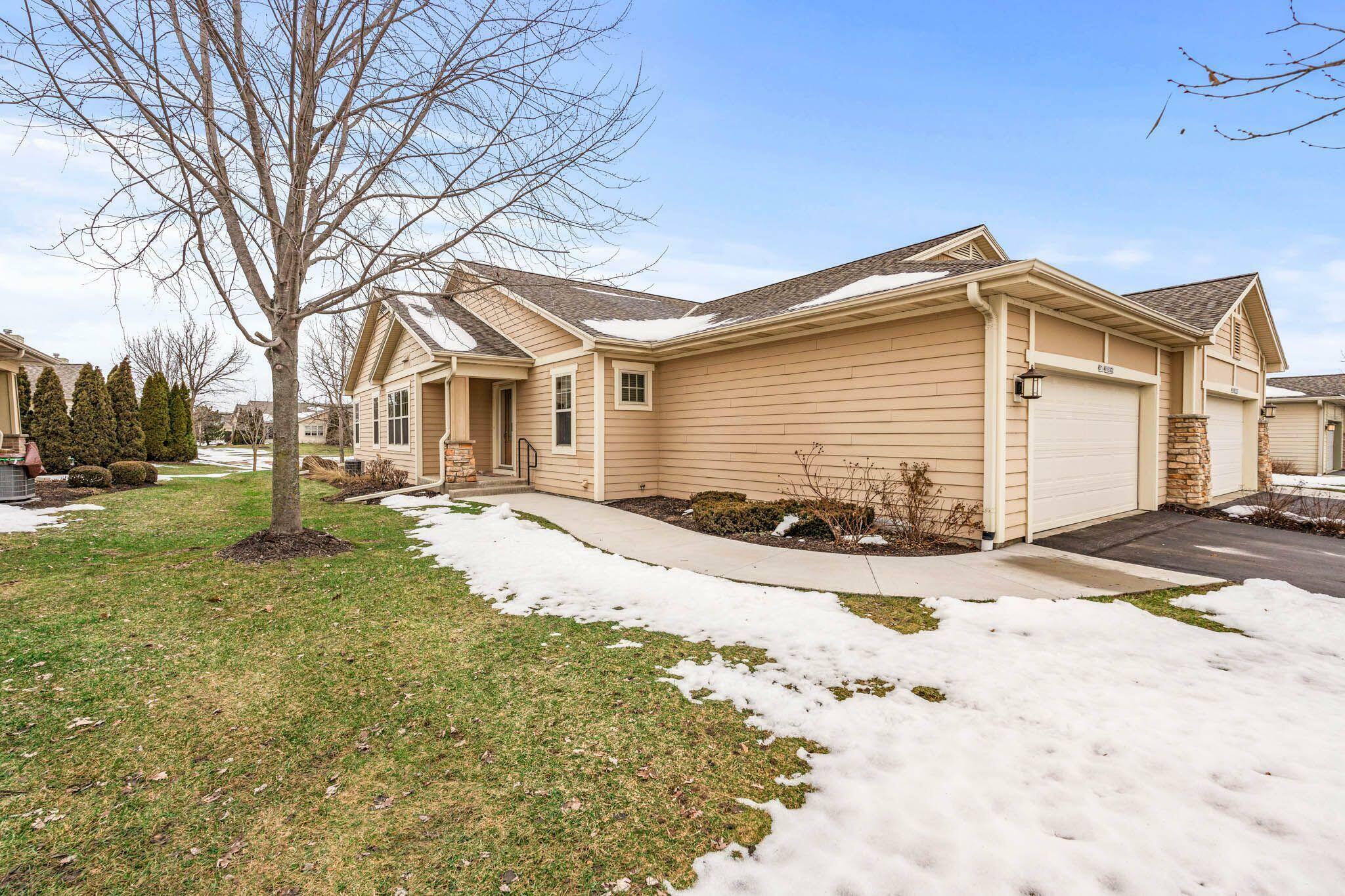 S70w15302 Sandalwood Dr  Muskego WI 53150 photo