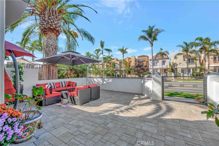 Property Photo:  620 22nd Street  CA 92648