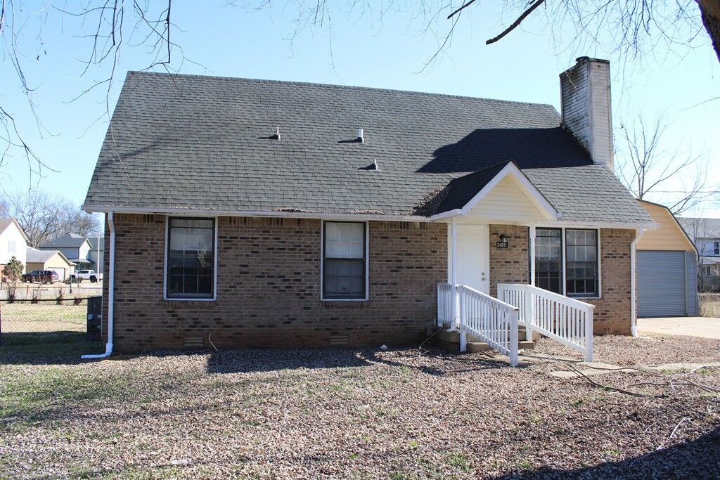Property Photo:  3489 Arvin Dr  TN 37042 