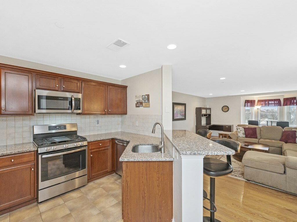 Property Photo:  120 Wyllis Ave 405  MA 02149 