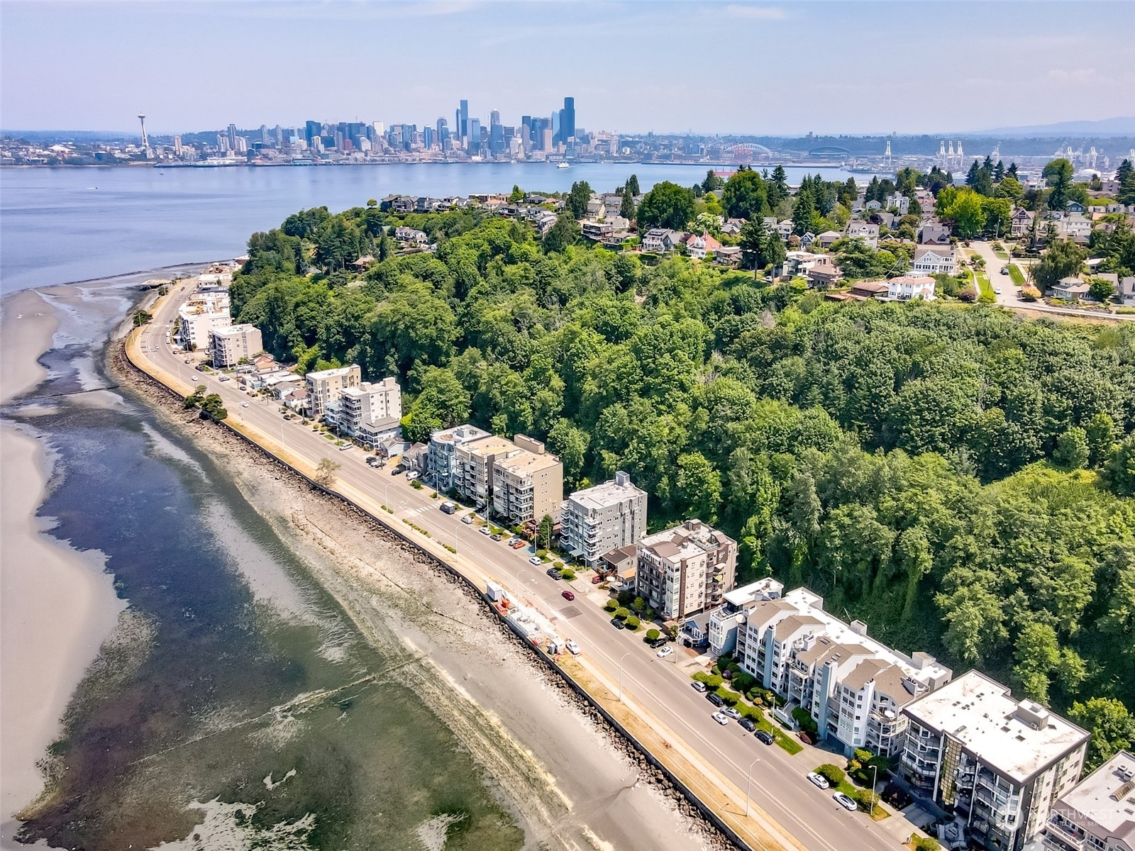 Property Photo:  1526 Alki Avenue SW 205  WA 98116 