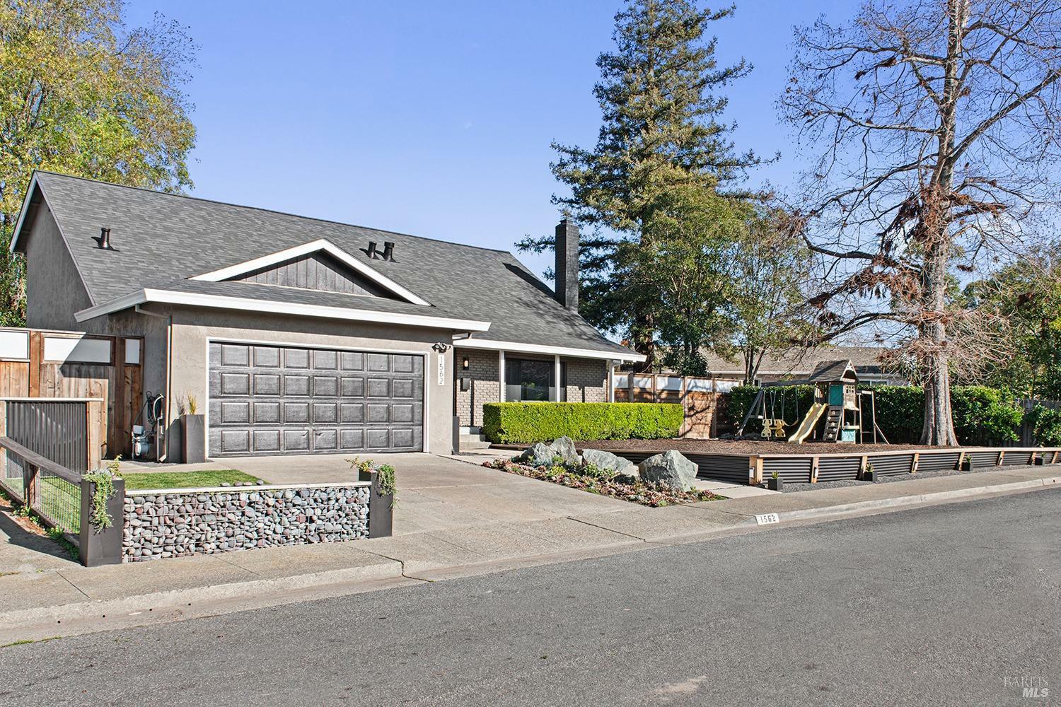 Property Photo:  1562 Creekside Drive  CA 94954 