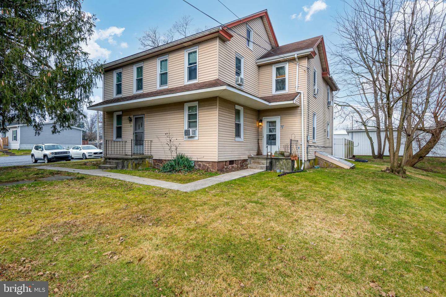 Property Photo:  127 Schoolhouse Road  PA 17078 