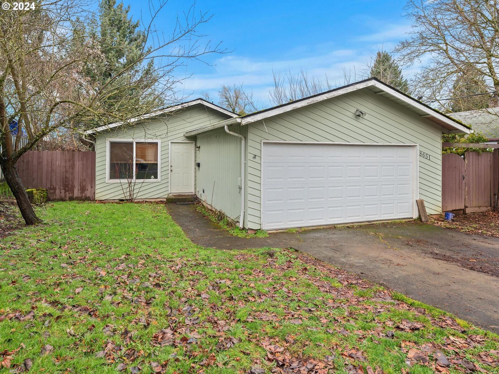 Property Photo:  8651 N Olympia St  OR 97203 