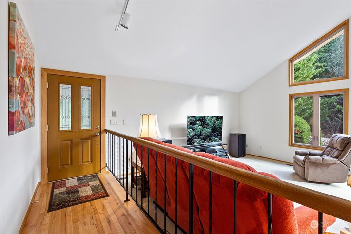 Property Photo:  5119  218th Avenue NE  WA 98053 