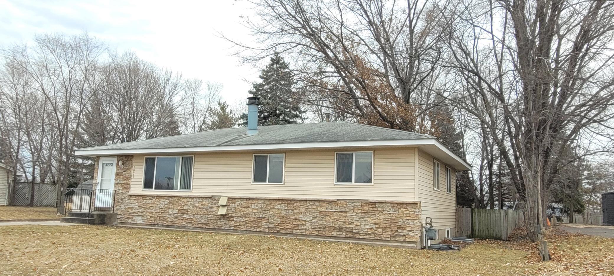 Property Photo: 1034 Sunny Lane MN 55303