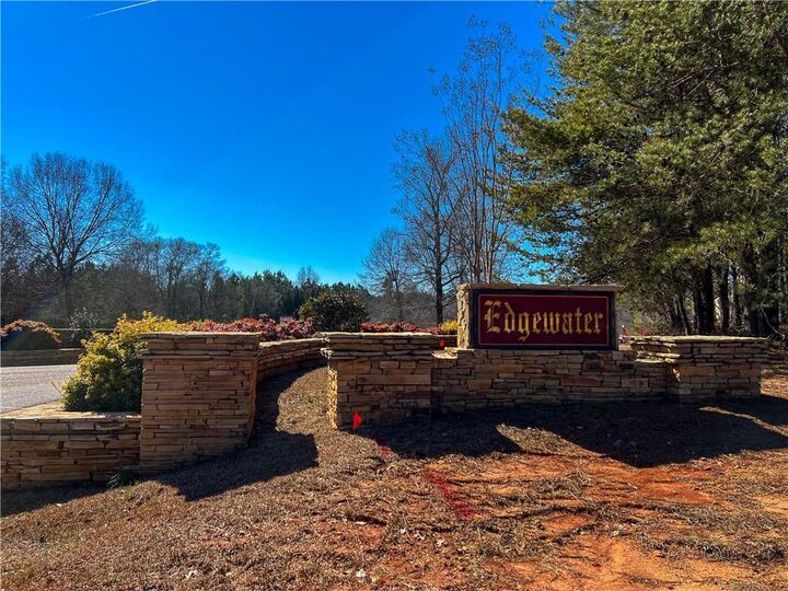 17 &Amp 18 Watersedge Drive  Fair Play SC 29643 photo