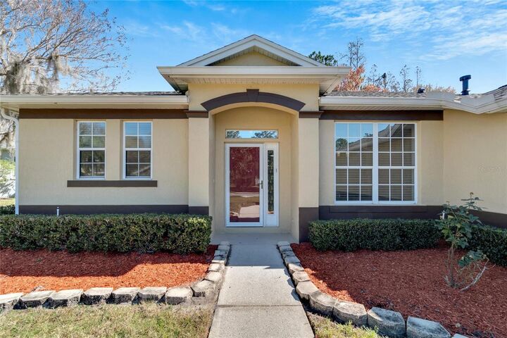 Property Photo: 3144 Bellflower Way FL 33811