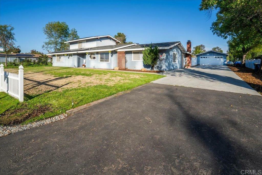 Property Photo:  1430 Banjo Lane  CA 92065 