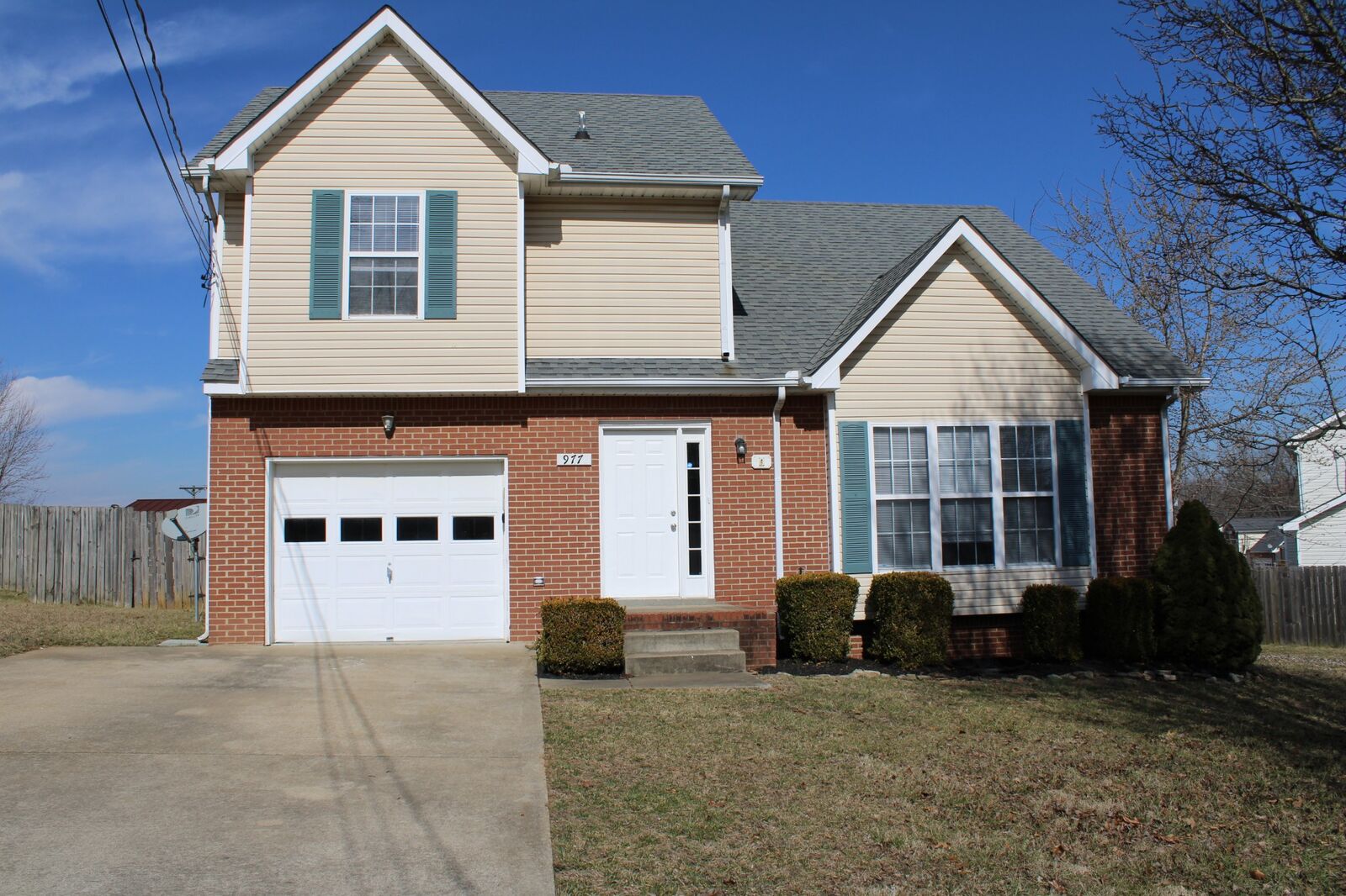 Property Photo: 977 Roedeer Dr TN 37042