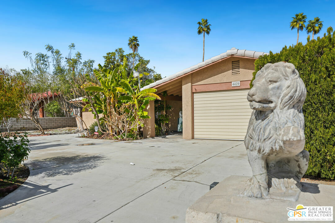 Property Photo:  4420  E Mesquite Ave  CA 92264 